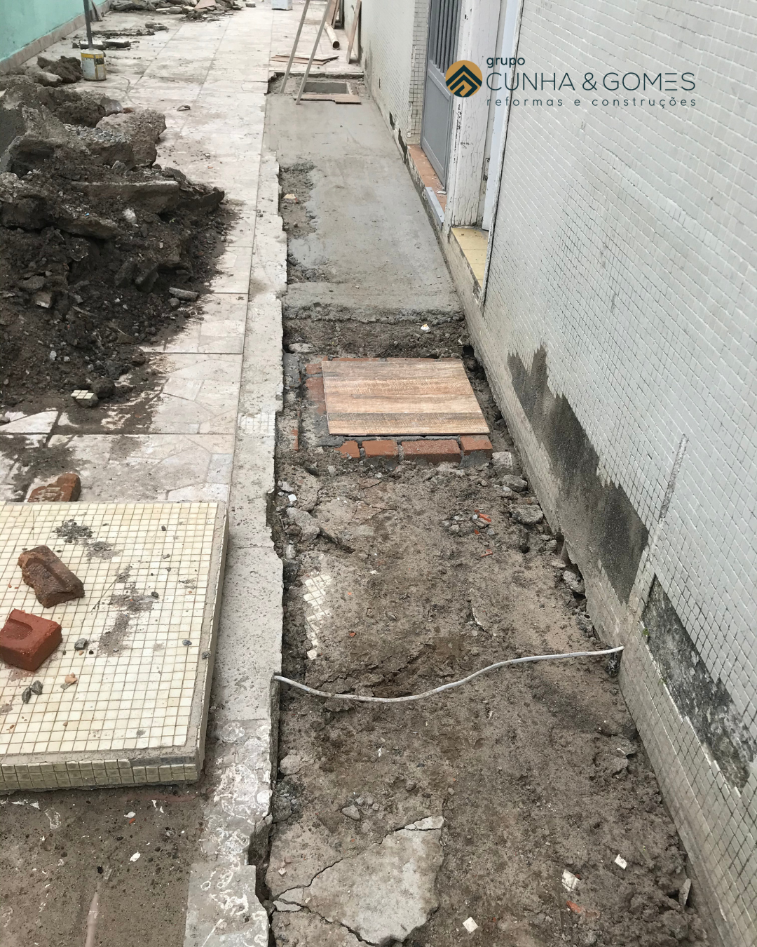 Reparo de Esgoto – Edifício Don Quijote De La Mancha