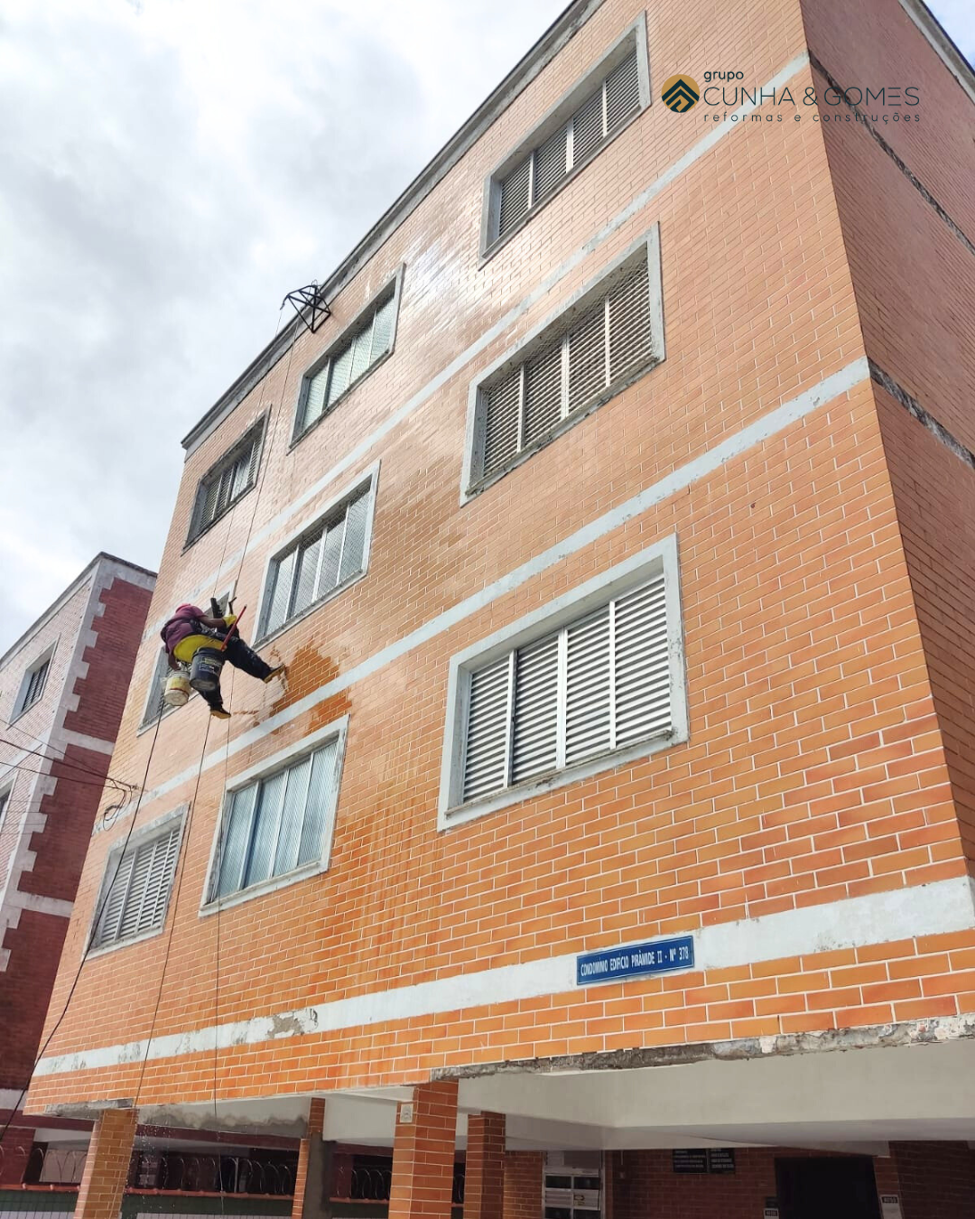 Lavagem de Fachada – Edifício Pirâmide II