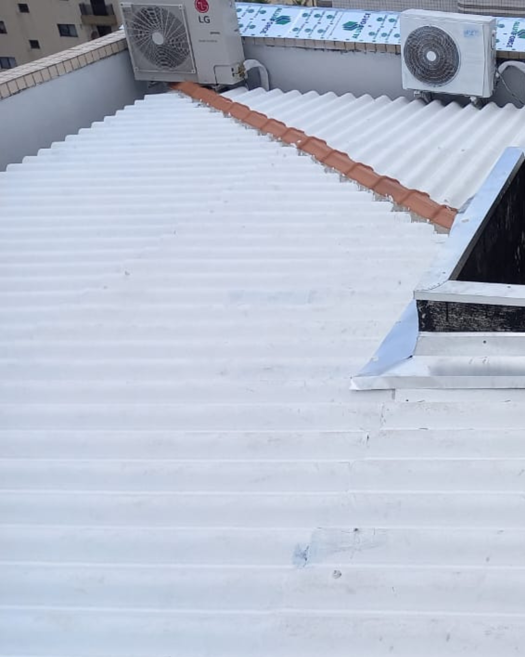 Revitalização de Telhado e Calha – Edifício Plaza D’argent